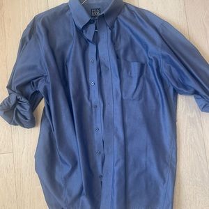 Jos A Bank Men’s Buttondown